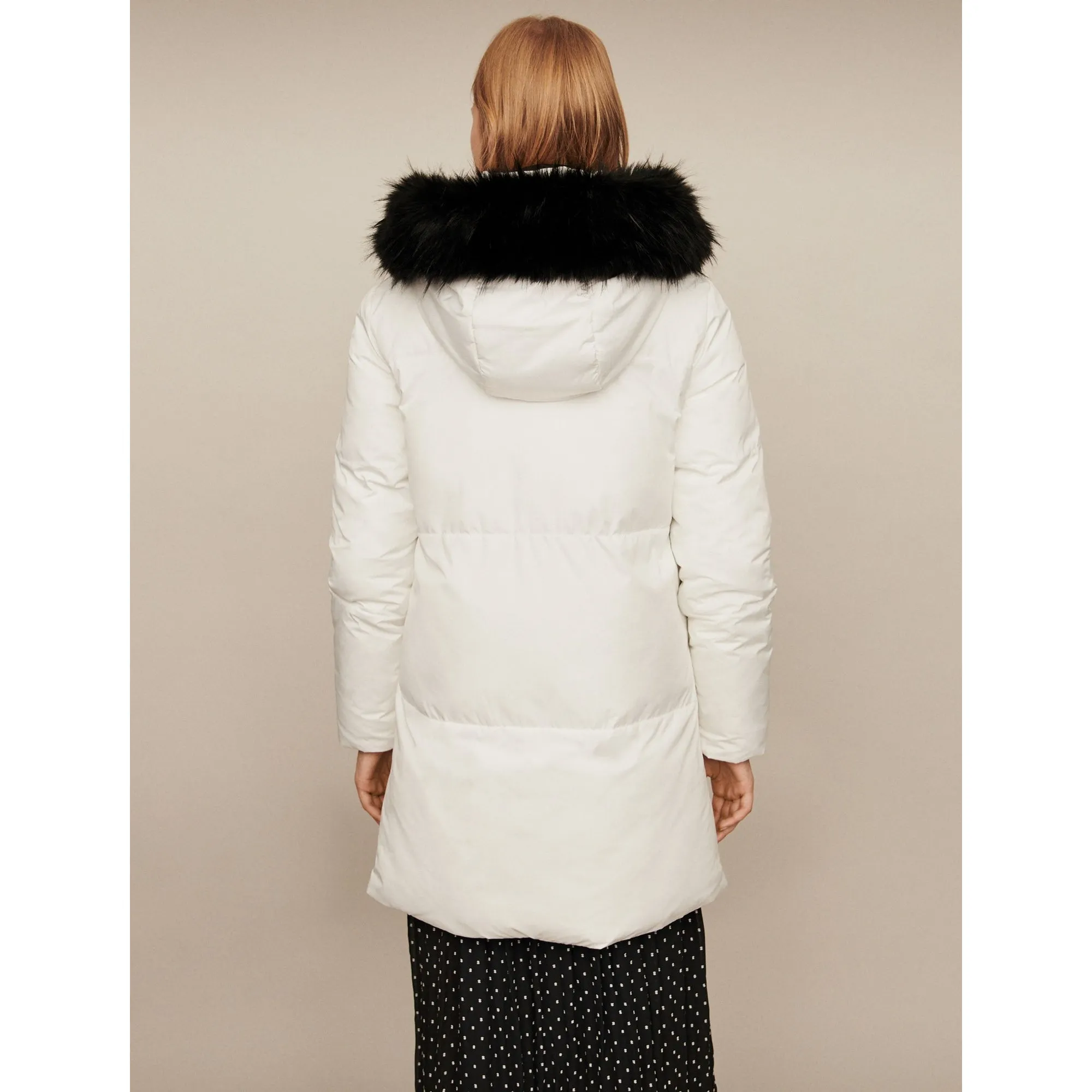 Gluesy Outerwear - White