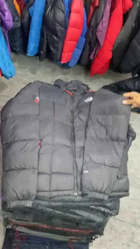 North Face Puffer - 15 Pieces